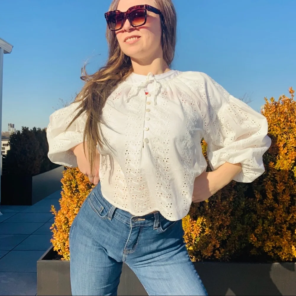 UO Victorian Puff Bishop Statement Sleeve Floral Pattern Pirate White Top Blouse - Picture 3 of 16